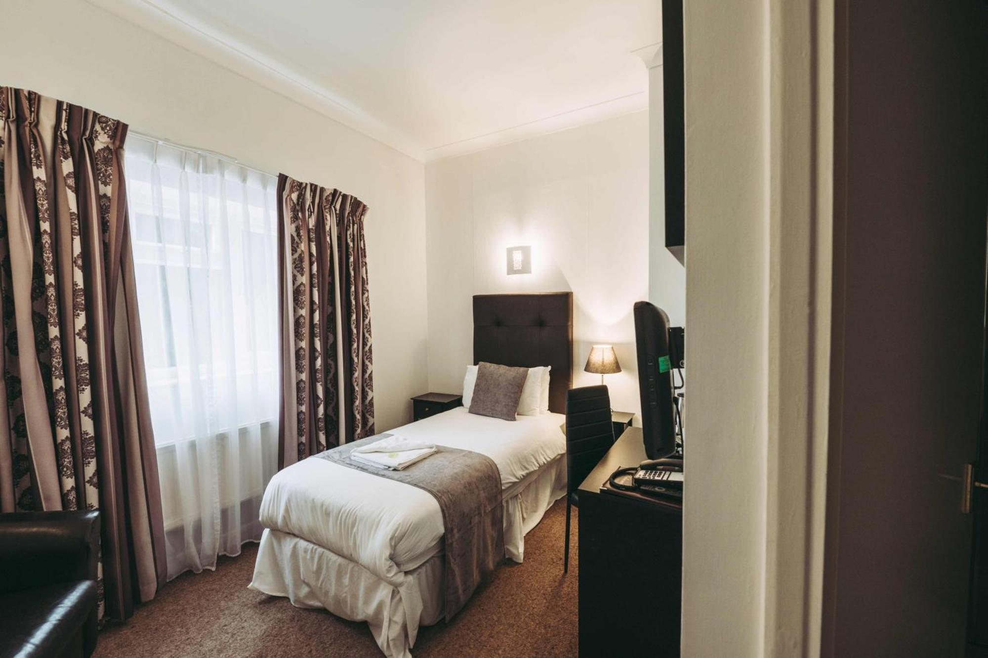 The Grange Hotel Brent Knoll Highbridge Εξωτερικό φωτογραφία